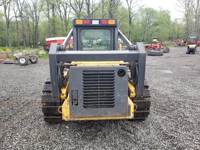 New Holland LS180 Skidsteer