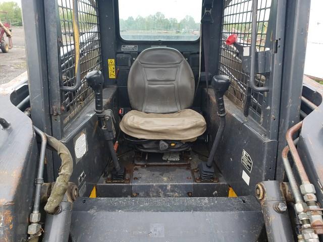 New Holland LS180 Skidsteer