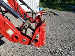 Massey Ferguson 2635 4x4 w/Ldr