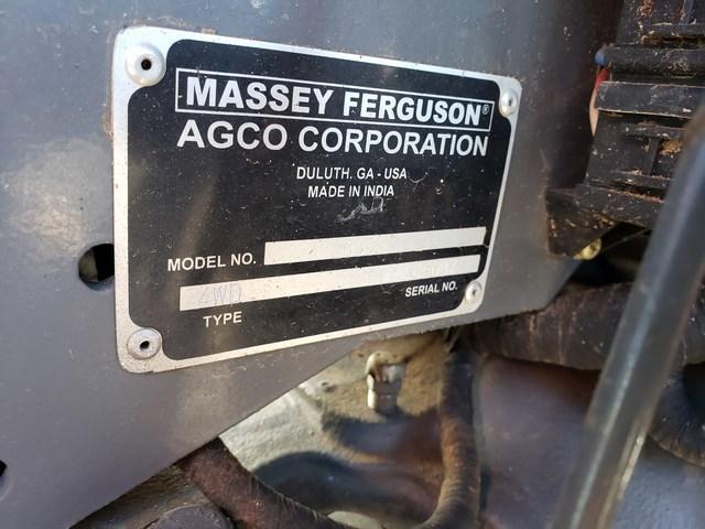 Massey Ferguson 2635 4x4 w/Ldr
