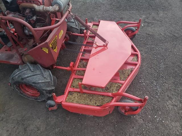 Yazoo Front Mount Riding Mower w/wisconsin engine