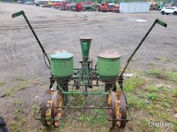 John Deere 246 2row 3pt. Corn Planter w/Markers