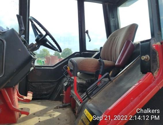 International 986 Diesel 2wd w/Cab