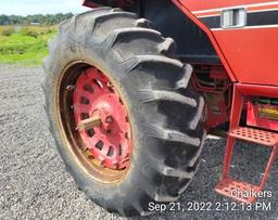International 986 Diesel 2wd w/Cab