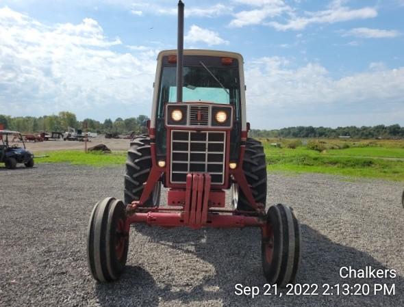 International 986 Diesel 2wd w/Cab
