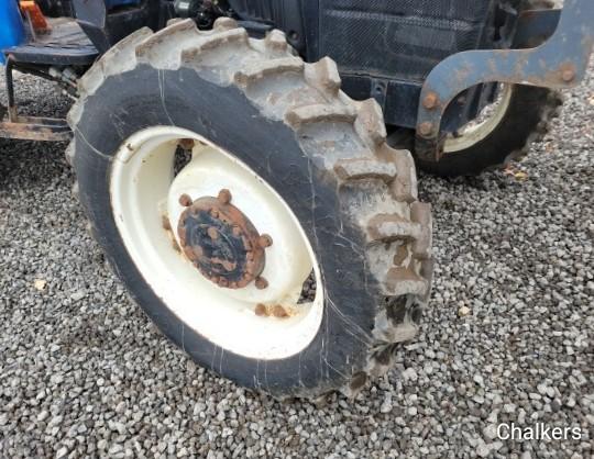 2002 New Holland TN65 4x4 w/Ldr
