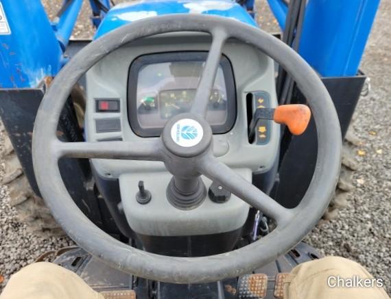 2002 New Holland TN65 4x4 w/Ldr