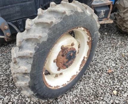 2002 New Holland TN65 4x4 w/Ldr