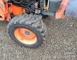 Kubota L4330 4x4 w/Ldr
