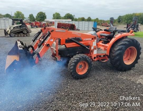 Kubota L4330 4x4 w/Ldr