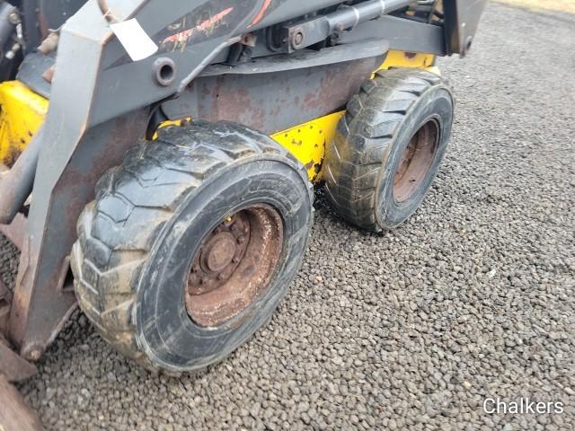 New Holland LS185.B Skidsteer