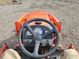Kubota B3200 4x4 w/Ldr/Mower