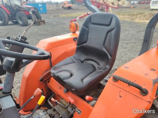 Kubota L3000 4x4 w/Ldr.