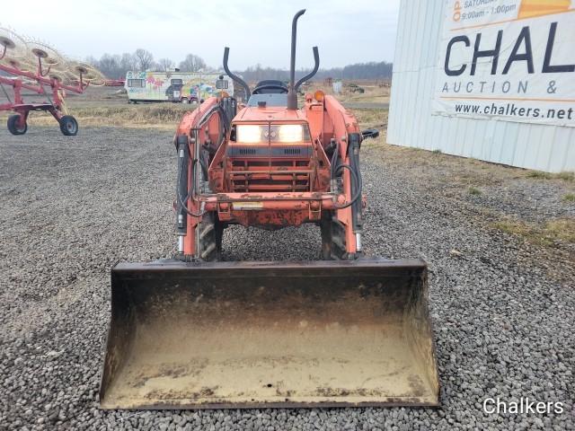 Kubota L3000 4x4 w/Ldr.
