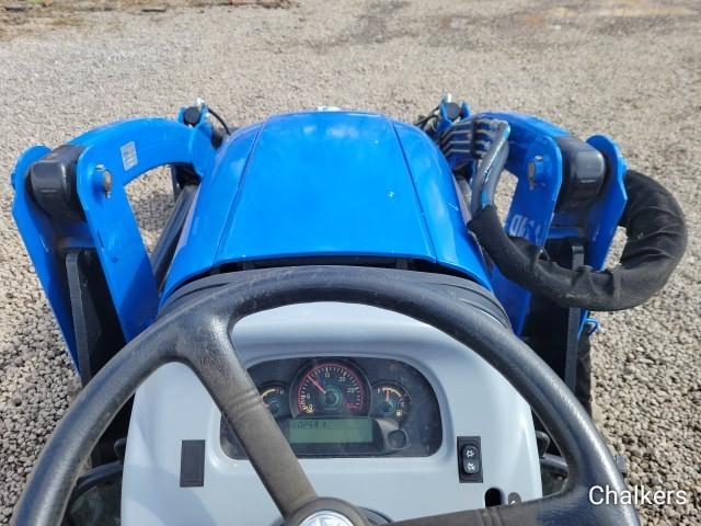 New Holland Workmaster 37 4x4 w/Ldr