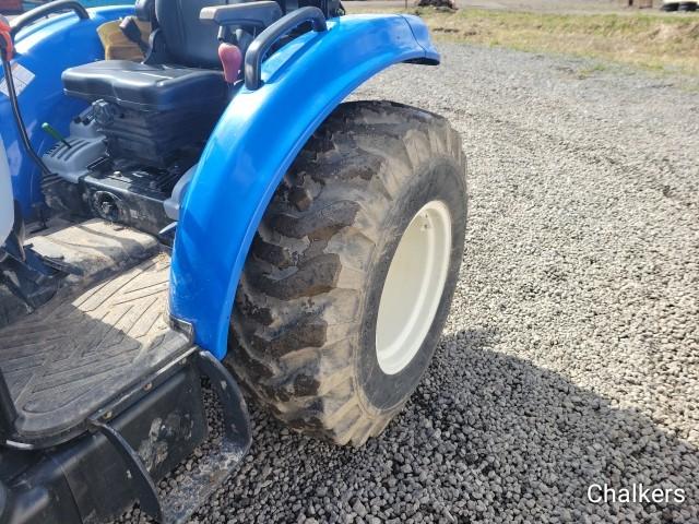 New Holland Workmaster 37 4x4 w/Ldr