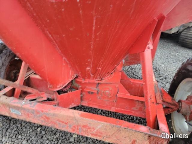 New Holland 340 Grinder Mixer