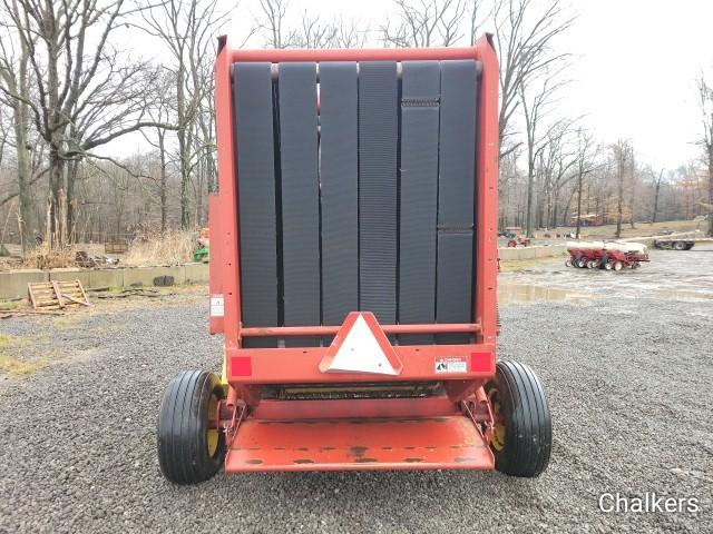 New Holland 640 Round Baler