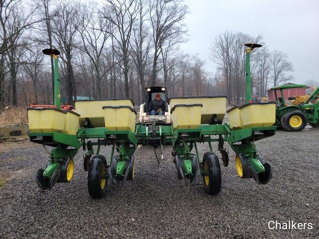 John Deere 7000 4 row Dry Corn Planter