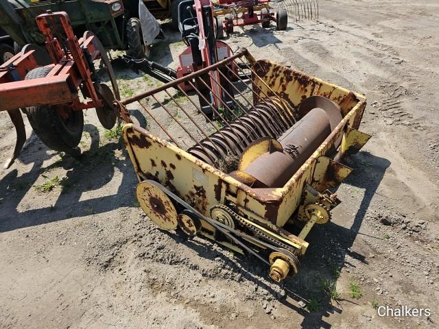 New Holland 770 Chopper w/Grass Head