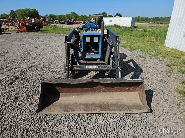 Ford 1900 4x4 w/Ldr