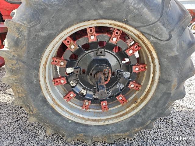 International 1066 4x4 Hydro w/Cab