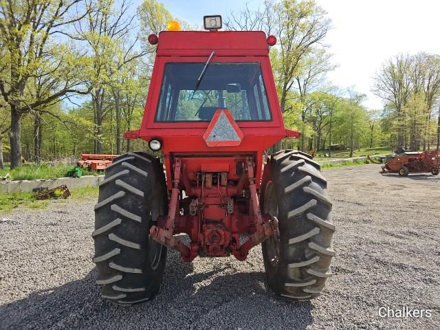 International 1066 4x4 Hydro w/Cab