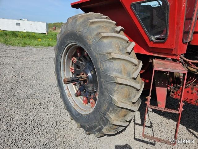 International 1066 4x4 Hydro w/Cab