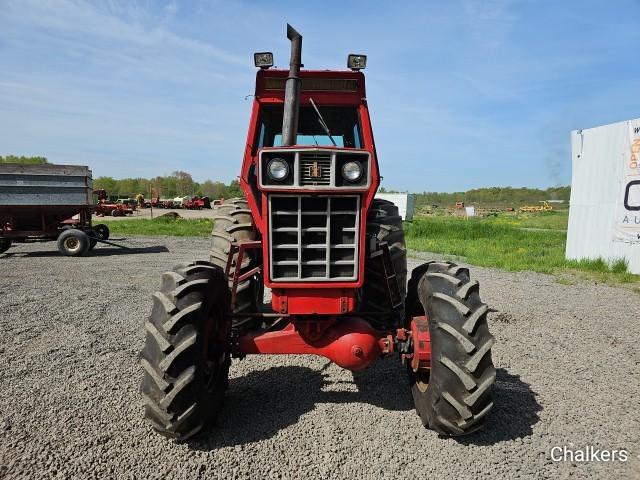 International 1066 4x4 Hydro w/Cab
