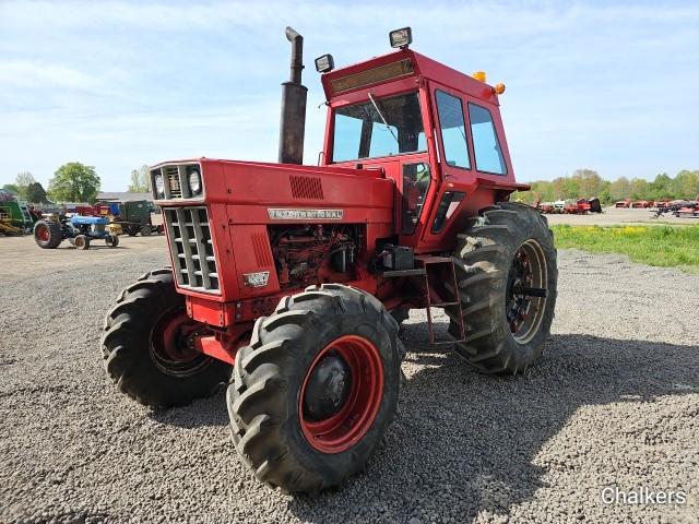 International 1066 4x4 Hydro w/Cab