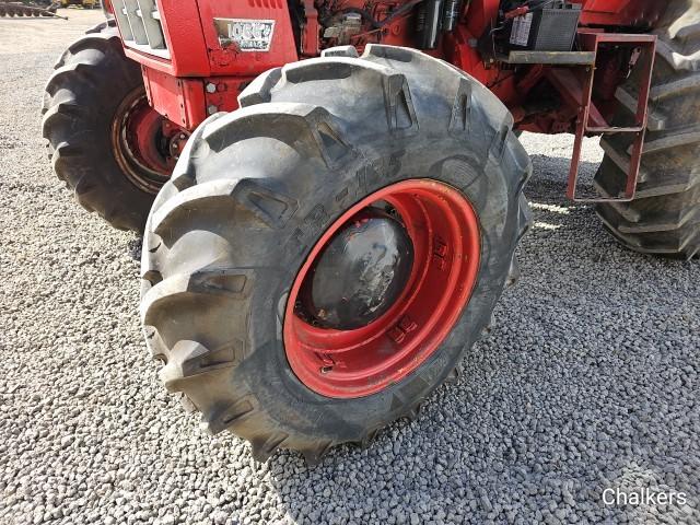 International 1066 4x4 Hydro w/Cab