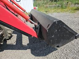 Massey Ferguson 253 4x4 w/Ldr