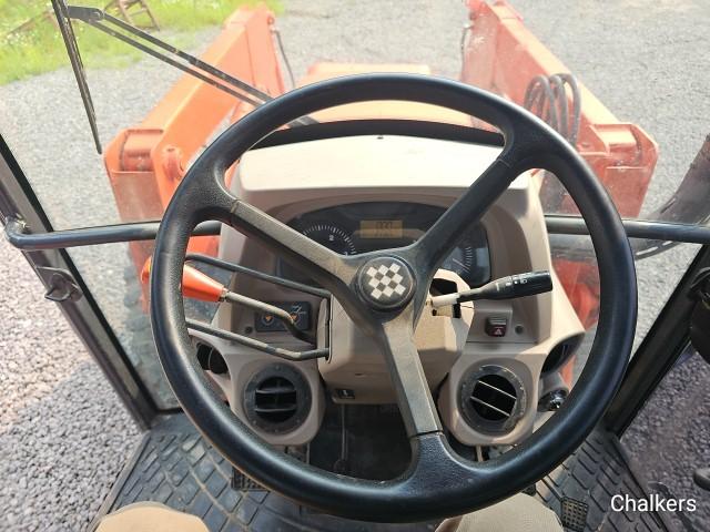 Kubota M6040 4x4 w/Cab/Ldr