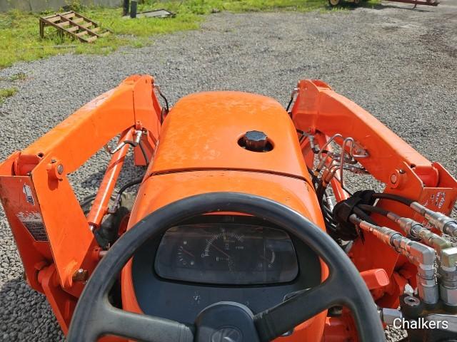 Kubota L2501 4x4 w/Ldr