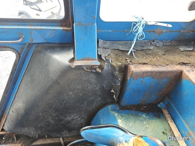 Ford 5600 2wd w/Cab