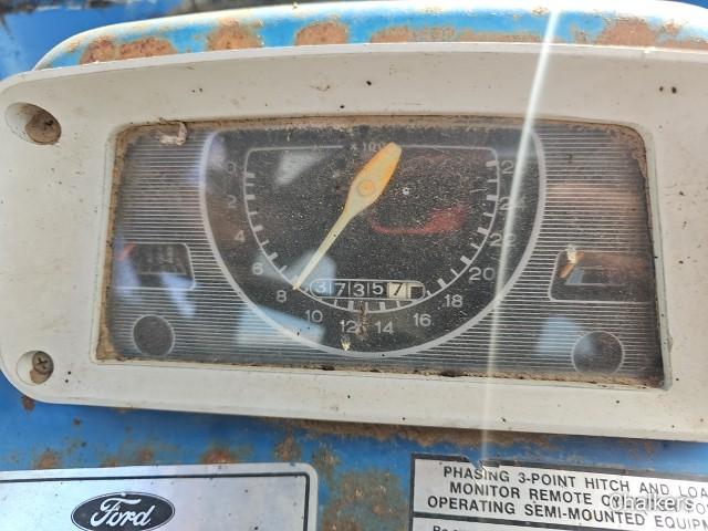 Ford 5600 2wd w/Cab