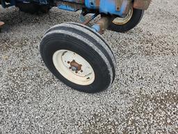 Ford 5600 2wd w/Cab