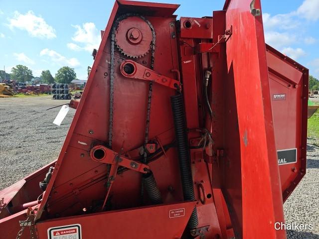 Case IH 8420 Round Baler