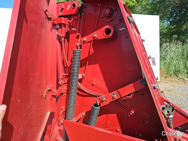 Case IH 8420 Round Baler