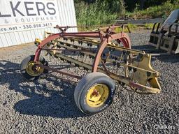 New Holland 256 Rake