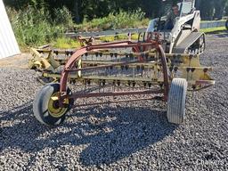 New Holland 256 Rake