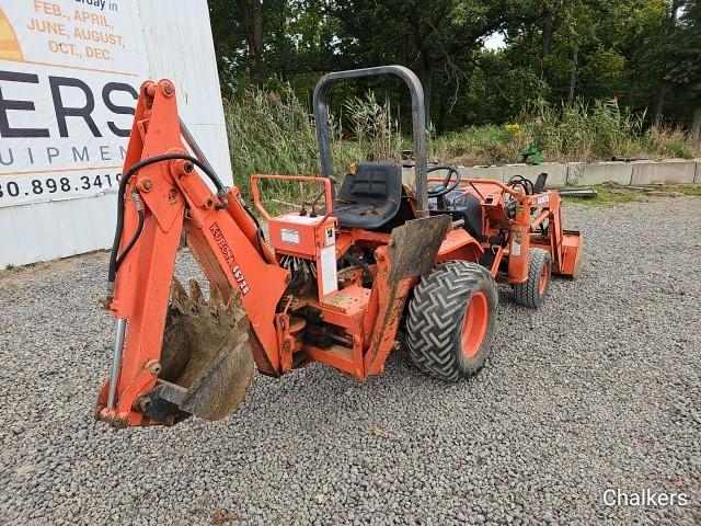 Kubota B2410 4x4 Loader Backhoe w/Belly Mower