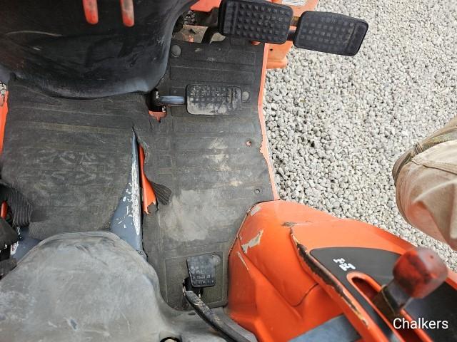 Kubota B2410 4x4 Loader Backhoe w/Belly Mower