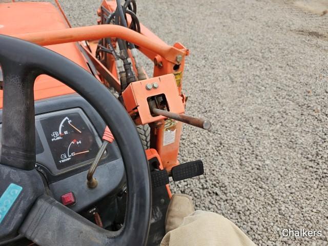 Kubota B2410 4x4 Loader Backhoe w/Belly Mower