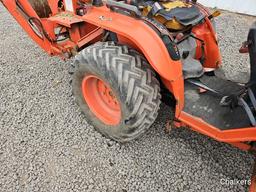 Kubota B2410 4x4 Loader Backhoe w/Belly Mower