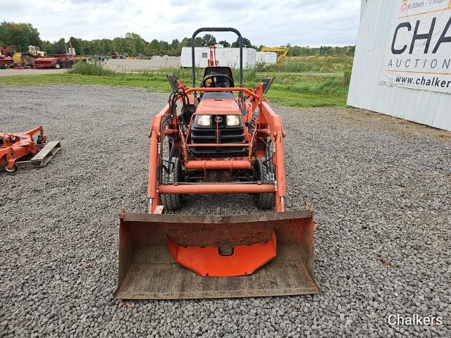 Kubota B2410 4x4 Loader Backhoe w/Belly Mower