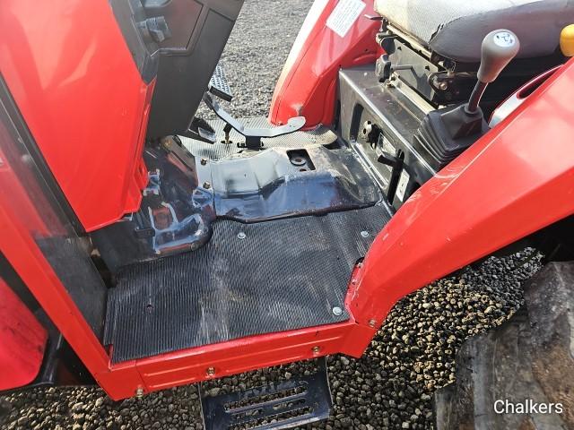 Massey Ferguson 1433 4x4 w/Ldr