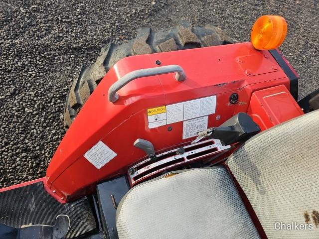 Massey Ferguson 1433 4x4 w/Ldr