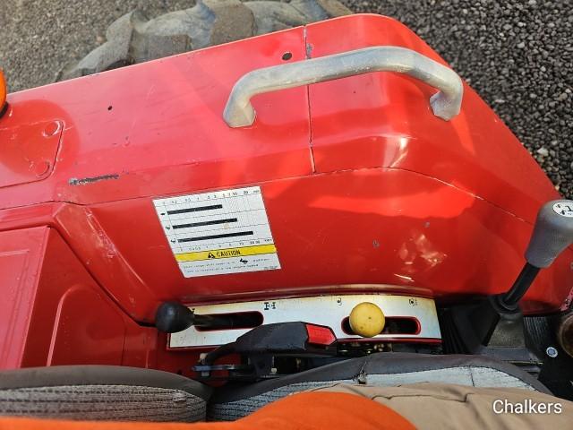Massey Ferguson 1433 4x4 w/Ldr
