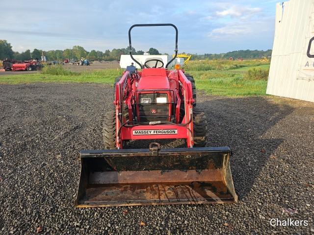 Massey Ferguson 1433 4x4 w/Ldr